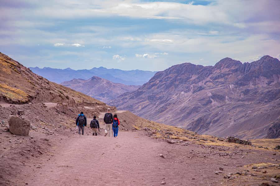 08am Departure Rainbow Mountain Tour: Late Morning Tour - Who Should Choose This Tour?