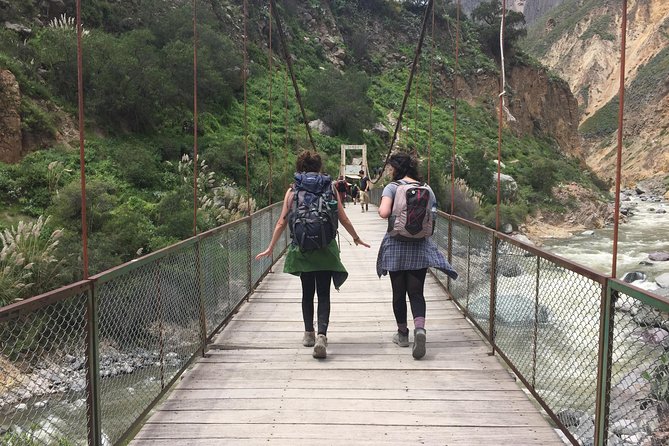 2 day 1 night trek / Colca Canyon - Sunrise and the three-kilometer climb
