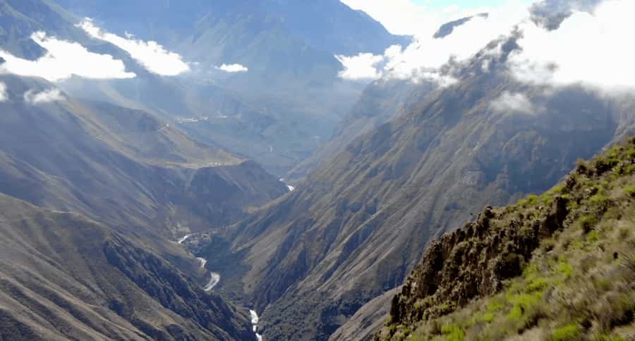 2-Day Colca Canyon Tour to Puno with accommodation - The afternoon bus to Puno