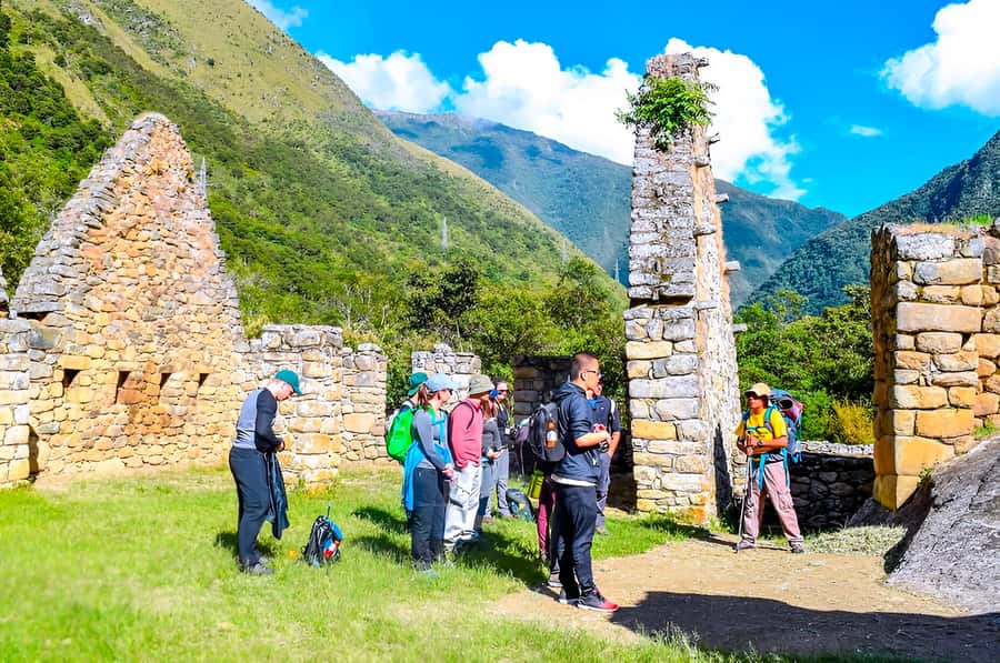 2-Day Inca Trail Hike to Machu Picchu & Panoramic Train - Key details at a glance