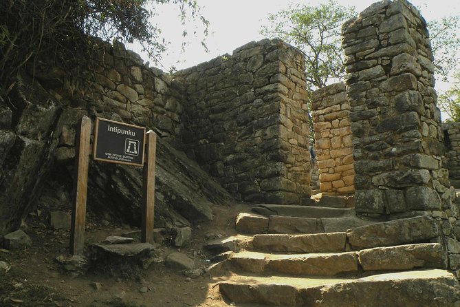 2-Day Private Short Inca Trail to Machu Picchu - Wiñay Wayna after three hours on foot