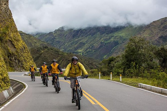 4-Day Inca Jungle Adventure, Mountain Biking, Rafting and Zipline - Day 3: Coffee, Llactapata, and the road to Aguas Calientes
