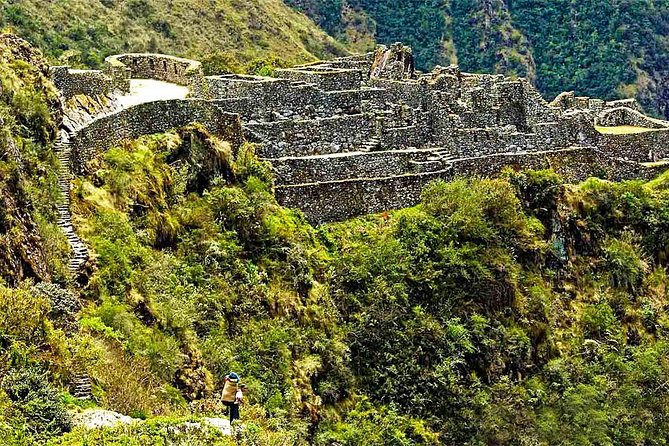 4 Day Inca Trail To Machu Picchu - Private Service - Day three: Phuyupatamarca, Intipata, and Wiñay Wayna