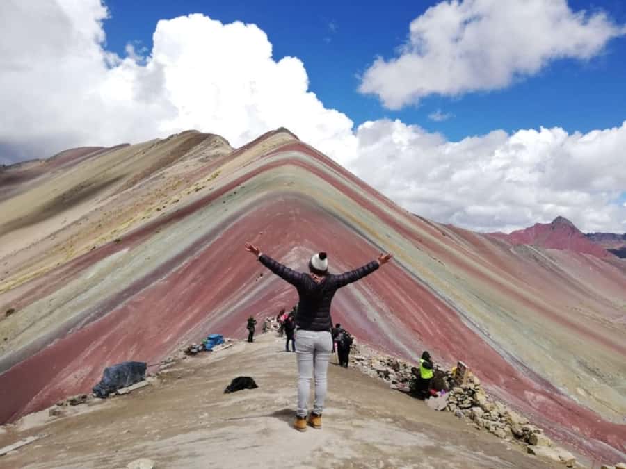 7 Colors Mountain - Reaching the colored slopes and summit views