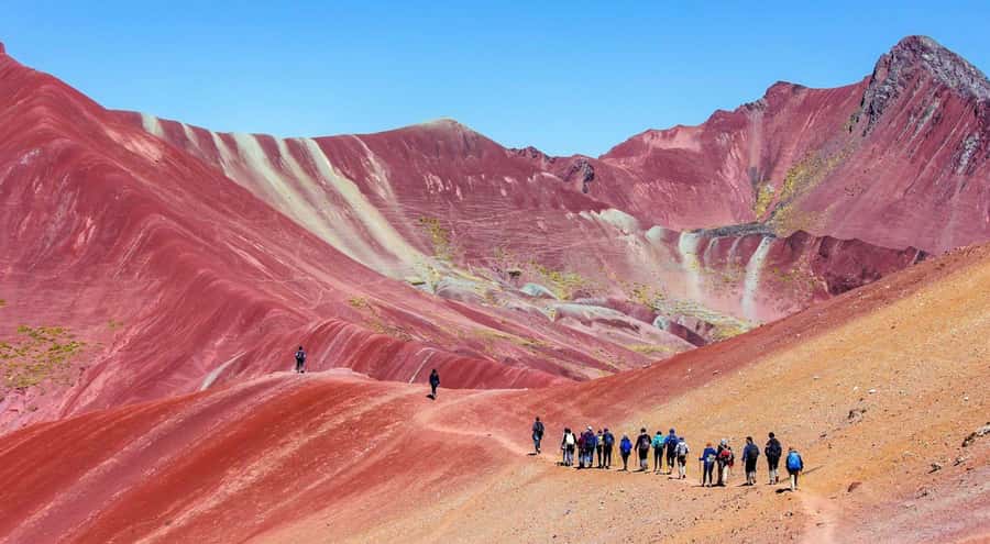 7 Colors Mountain Tour + Red Valley - The road from Cusco to Cusipata