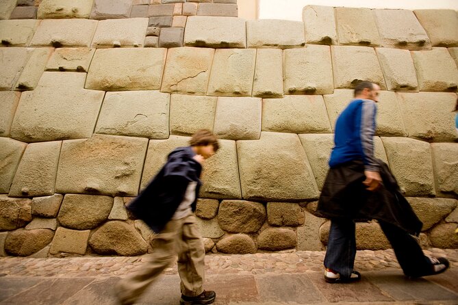 7 Day Peru Private Journey - Day 4: Pisac, Inkariy Museum, and Andean textile traditions