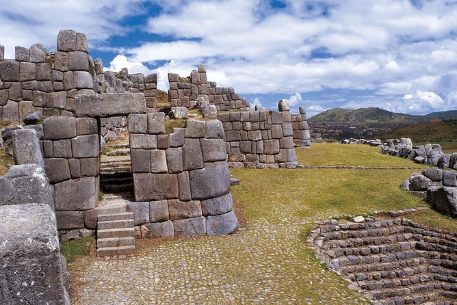 7-Day: Sacred Valley, MachuPichu, Rainbow Mountain, Humantay Lake - Day 2: Pisac, Urubamba, and Ollantaytambo