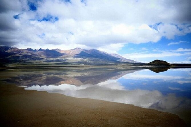 8-Hours Tour in Arequipa Laguna de Salinas with Pick-up - Salt Flats and the First Stop in Arequipa