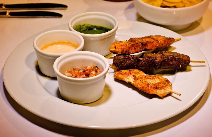 Aguas Calientes: Lunch at Cafe Inkaterra Restaurant - How the two-hour visit unfolds