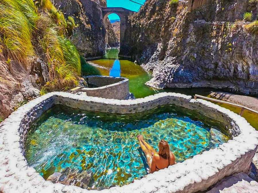 Arequipa: 2-Day Colca Canyon Classic Tour return to Arequipa - The 4,910-meter viewpoint and altitude concerns
