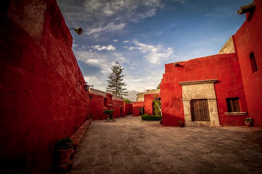 Arequipa: City Tour and Santa Catalina Monastery - Price, Timing, and What You Receive