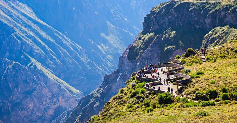 Arequipa : Colca Canyon 2-Day Adventure - Chivay lunch, hotel check-in, and hot springs