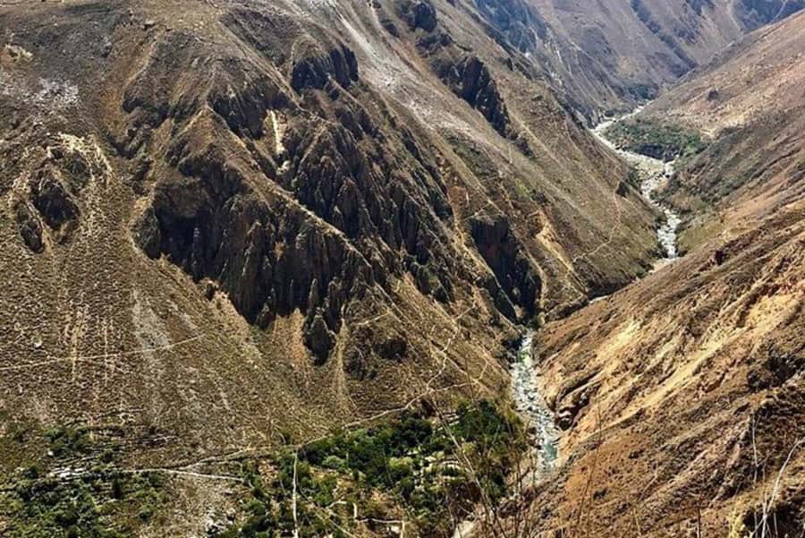Arequipa: Colca Canyon Trekking 2 days and 1 night + food - San Juan de Chucho, Cosñirhua, and Malata