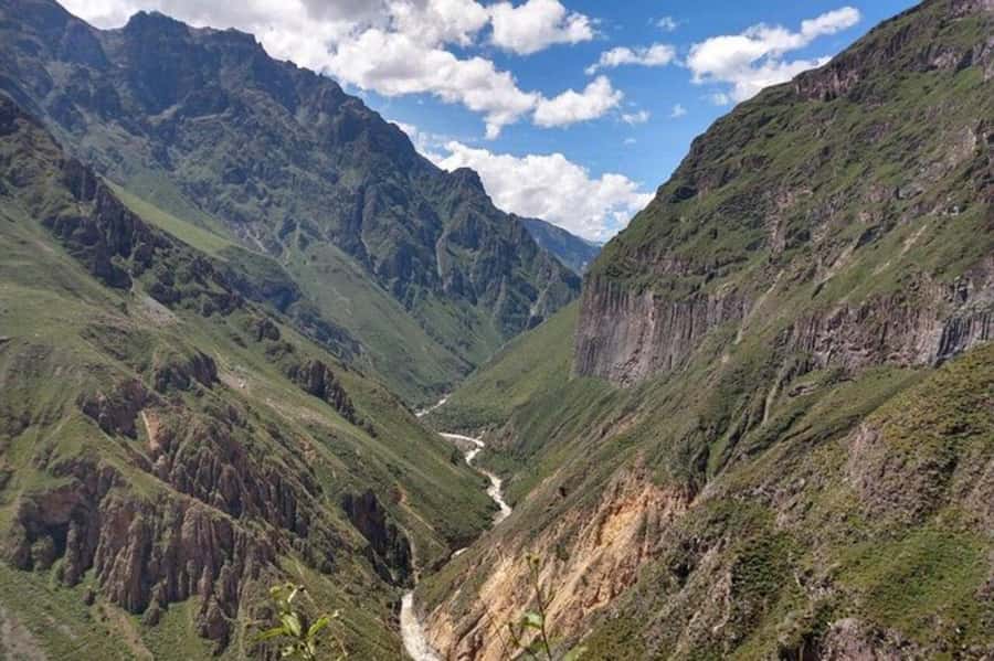 Arequipa: Colca Canyon Trekking 2 days and 1 night + food - Sangalle: pools, dinner, and a very simple night