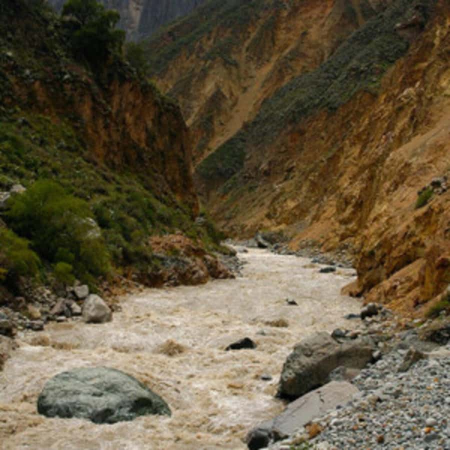 Arequipa: Colca Canyon Trekking 2 days and 1 night + food - What the $150 price really covers