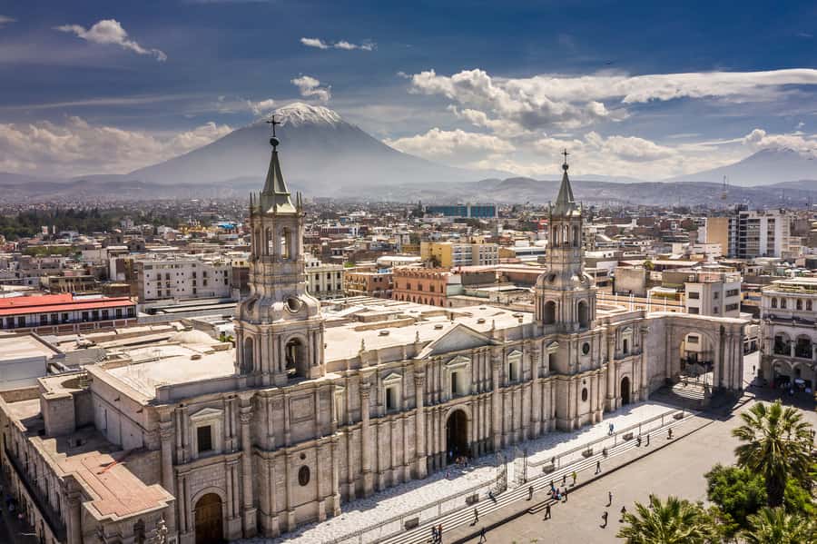 Arequipa Food Tour: Ancestral Cuisine & City Tour - Second restaurant and the hands-on batán lesson