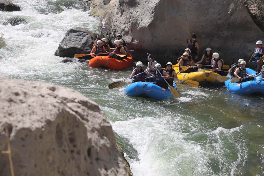 Arequipa: Rio Chili Rafting Tour with Snack - From Arequipa’s Plaza de Armas to the Chili River