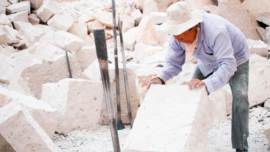 Arequipa: The White City Origins – Sillar Route Half Day - Añashuayco Quarry and the people behind the stone
