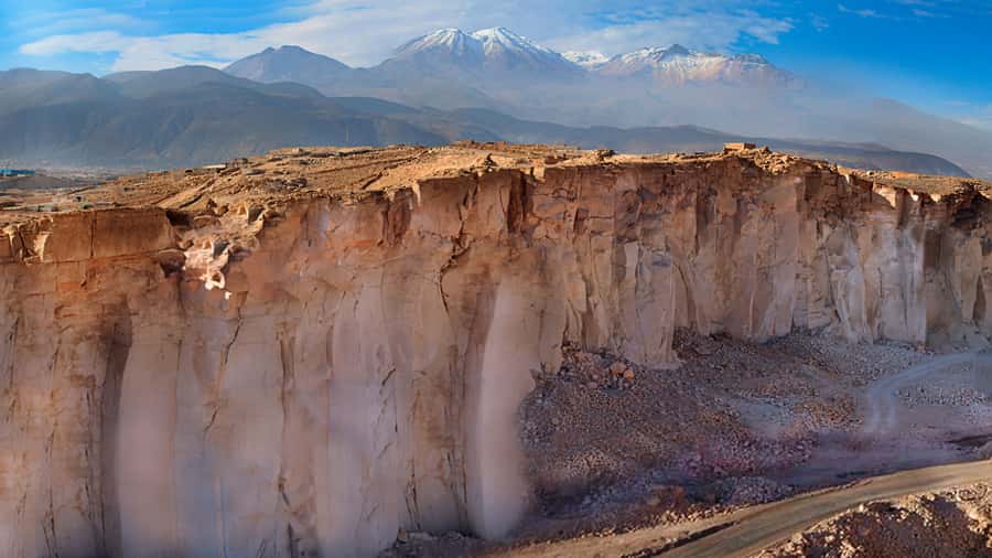 Arequipa: The White City Origins – Sillar Route Half Day - Culebrillas Quarry and its narrow ravine