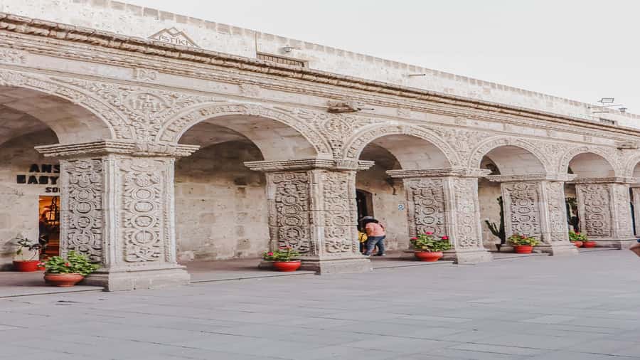 Arequipa: Walking Tour and Santa Catalina Monastery - Walking comfort, timing, and practical details