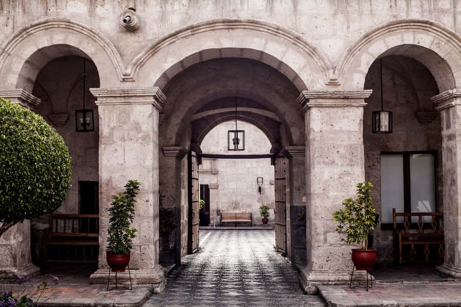 Arequipa Walking Tour and Santa Catalina Monastery - Why this afternoon walk works well in Arequipa
