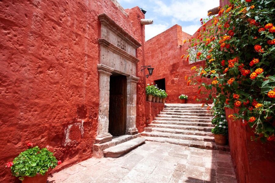 Arequipa Walking Tour and Santa Catalina Monastery - How the three-hour schedule feels