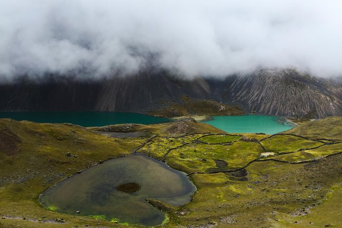 Ausangate Trek 5 Days - Day 4: Glacial lakes and Pacchanta’s hot springs