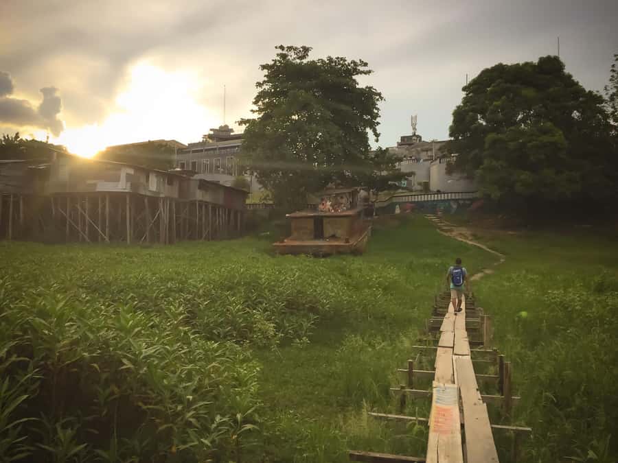 Belen Market & Floating City 2-3 Hour Private Tour - Meeting at the Iquitos Boulevard