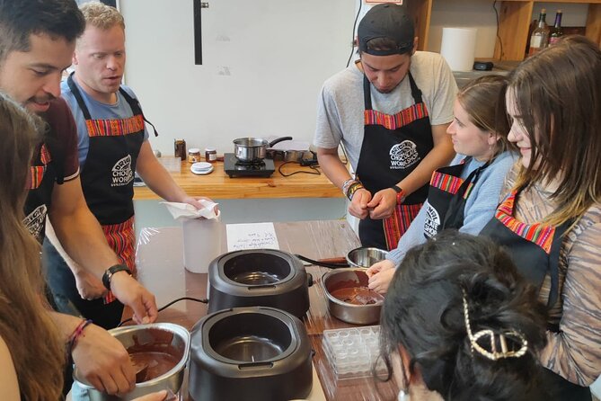 Chocolate Workshop in Cusco with Premium Organic Cacao - Learning how cacao became chocolate in Peru