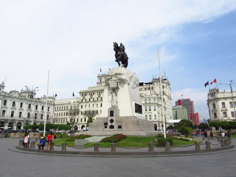 City Tour 1 day Lima - Plaza San Martín and Lima’s public life
