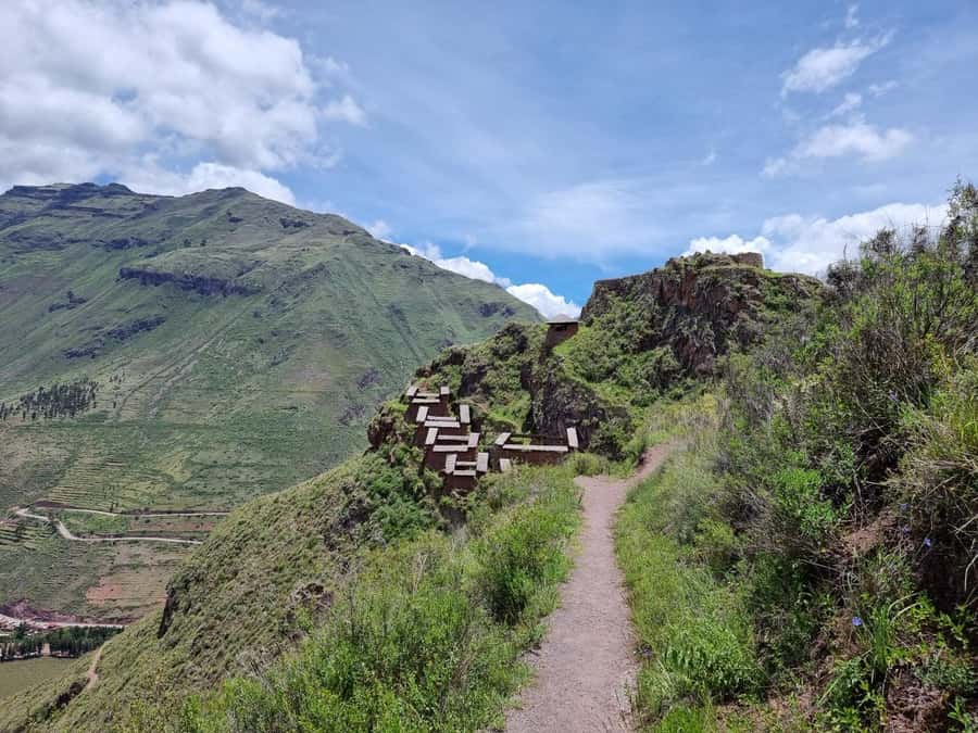 City Tour Cusco & Valle Sagrado Pisac mas Almuerzo - Taray Viewpoint turns lunch into a scenic stop