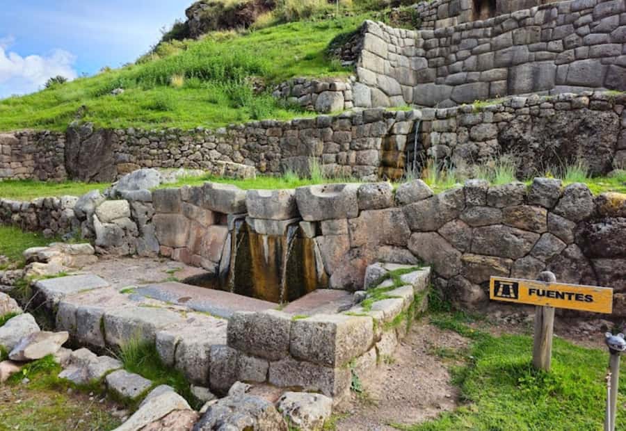 City Tour Cusco & Valle Sagrado Pisac mas Almuerzo - Pisac town and the artisan market