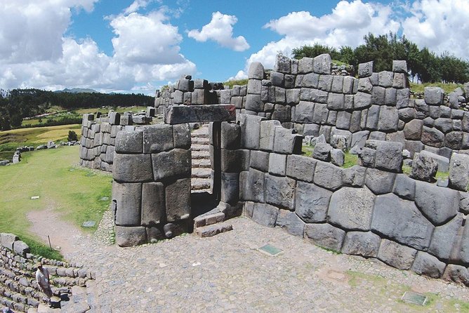 City Tour in Cusco & visit Museum South American Camelid - Four to five hours, with transport doing the work