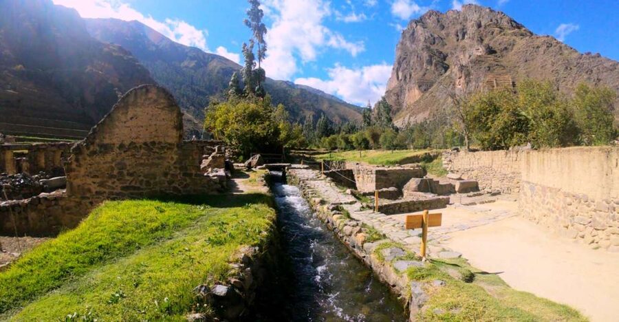 Classic Sacred Valley full day - Ollantaytambo and its immense stone terraces