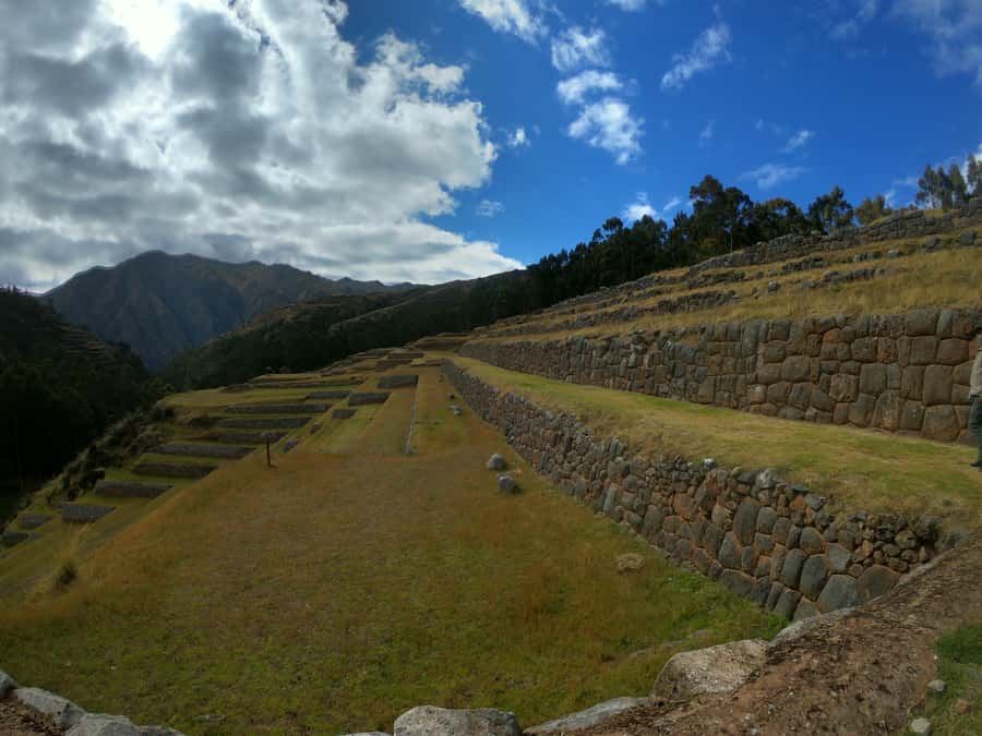 Classic Sacred Valley full day - Leaving Cusco for Taray viewpoint
