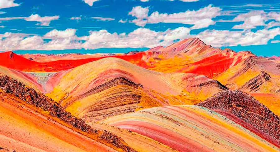 Colorful mountain tour Palcoyo | Cusco - The stone forest adds a second kind of scenery