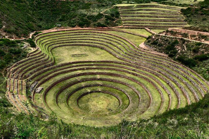 Complete Sacred Valley Tour Small group Pisac, Maras, Moray & Ollantaytambo - Maras Salt Mines: A Bright Patchwork on the Hillside