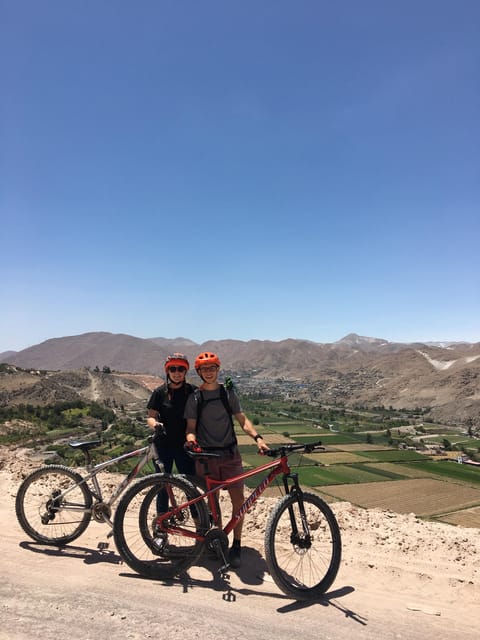 Congata Rover,3 hours bike ride tour in arequipa - Bikes, Helmets, and Comfort on the Road