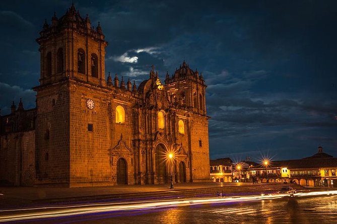 Cusco 4-Hour Private Tour Including Sacsayhuaman and Qenqo - Plaza de Armas: the Spanish layer in the center