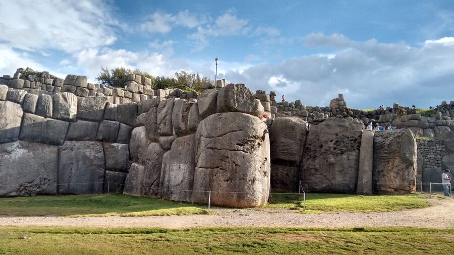 Cusco: 6-Hour City Highlights Tour - Shared group or private booking?