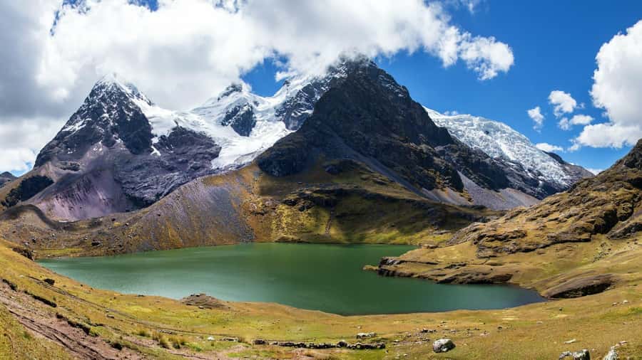 Cusco: Ausangate Tour 7 Lagoons full day - Breakfast in Pacchanta before the climb