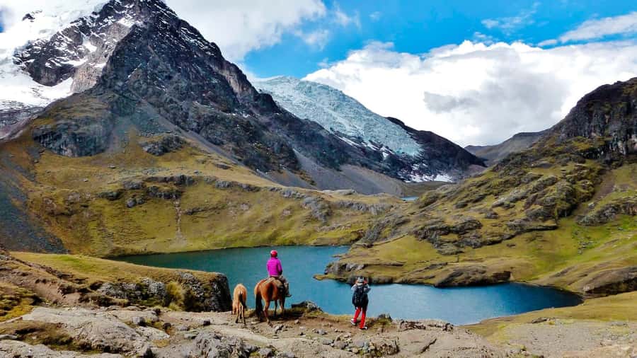 Cusco: Ausangate Tour Seven Lagoons + meals - Walking the Seven Lagoons route