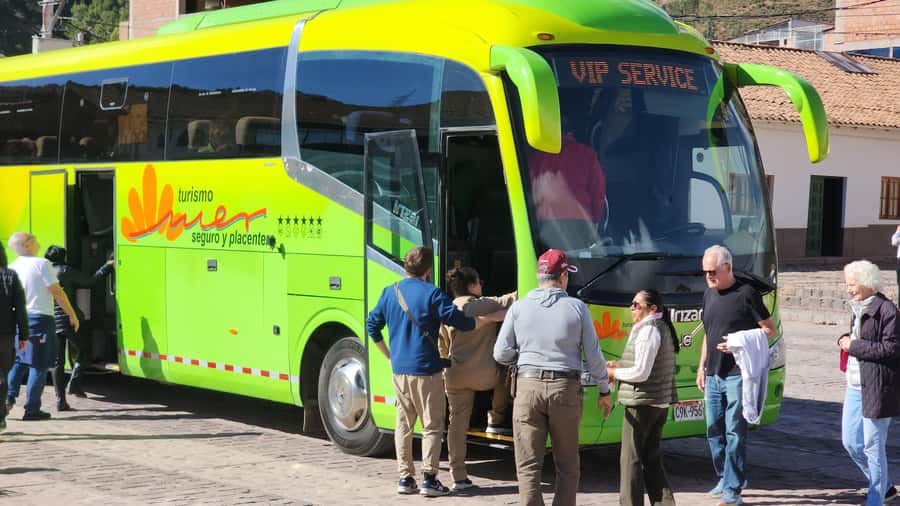 Cusco: Bus Turistico Puno Cusco con Tour y Buffet - Raqchi and the Temple of Wiracocha
