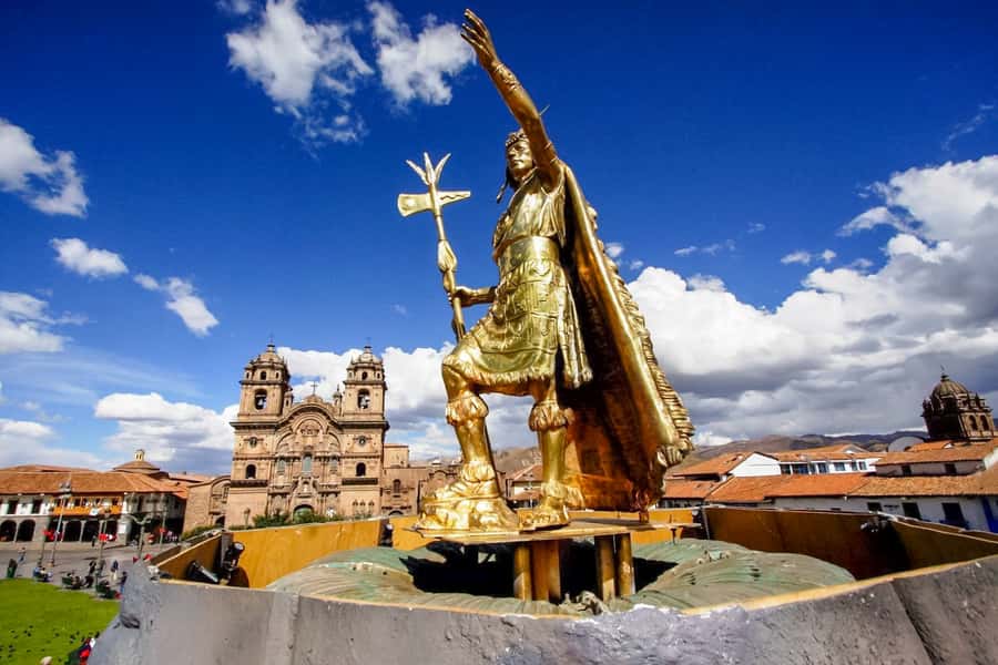 Cusco: City and Nearby Ruins 5-Hour Guided Tour - Coricancha, where Inca ceremony meets colonial Cusco