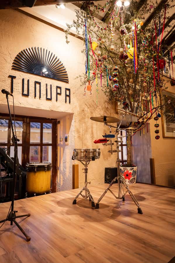 Cusco: Folkloric Andean Show & 3-Course Dinner at Tunupa - What arrives on the three-course menu