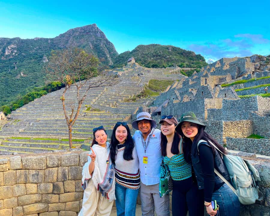 CUSCO: Full Day All Included Private Machu Picchu Experience - Riding the train to Aguas Calientes