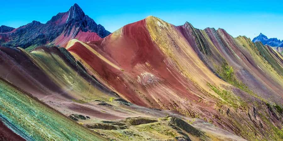 Cusco : Full day Palcoyo Mountain of colors - The 4:00 a.m. pickup and long road south