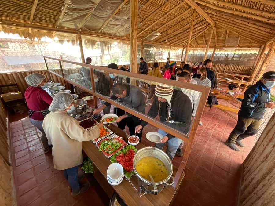Cusco: Full-Day Palcoyo Rainbow Mountain All-Inclusive Tour - Why Palccoyo makes a smart alternative to Vinicunca