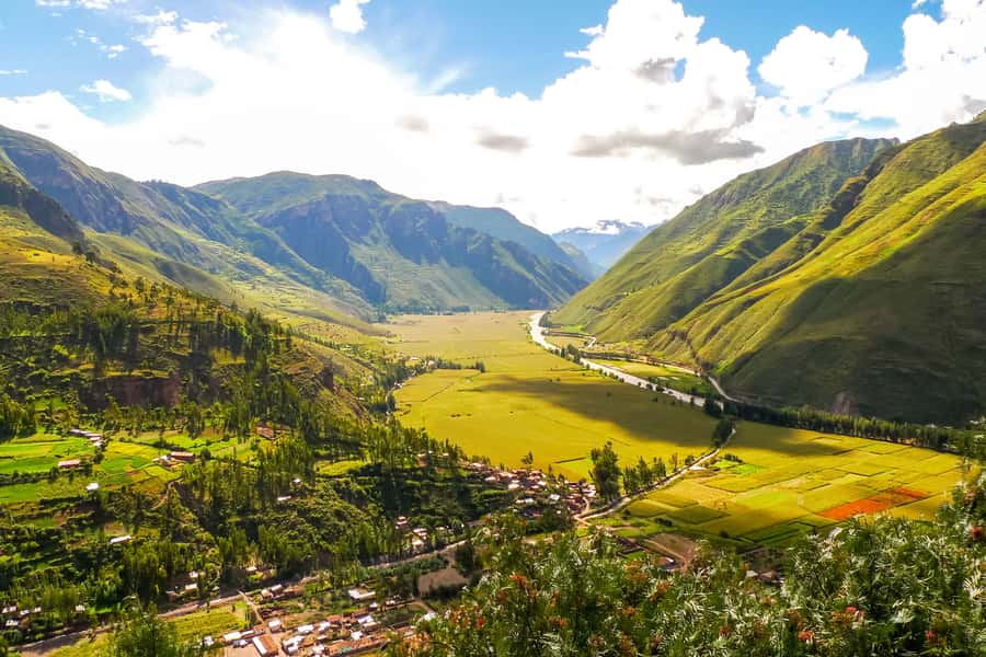 Cusco: Full-Day Sacred Valley History Tour - Starting in Cusco and climbing toward El Mirador
