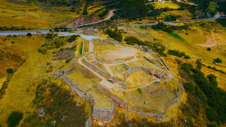 Cusco : Half-Day Explore Inca Ruins qoricancha sacsayhuaman - Qoricancha: Inca gold beneath a colonial church